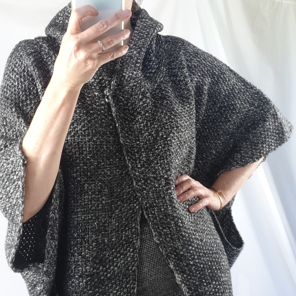 Short sleeve hooded cardigan tunic jacket - Picture 7 of 8